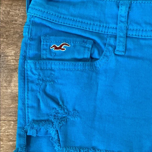 Hollister Women's Bright Blue Denim Micro distressed Shorts NWOT - Picture 5 of 10